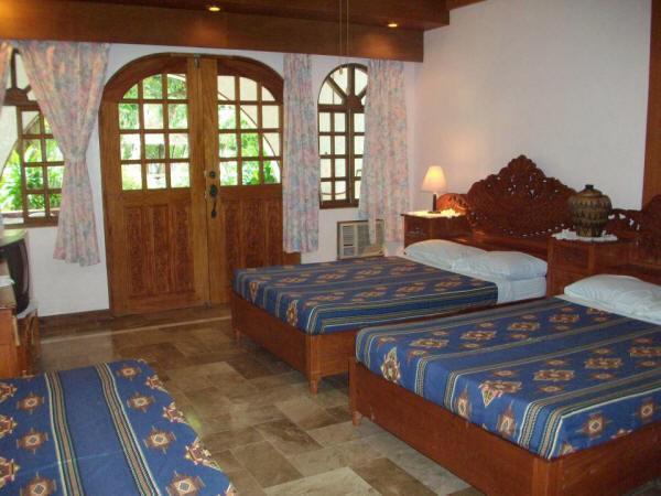 Blue Crystal Beach Resort Puerto Galera Exterior foto