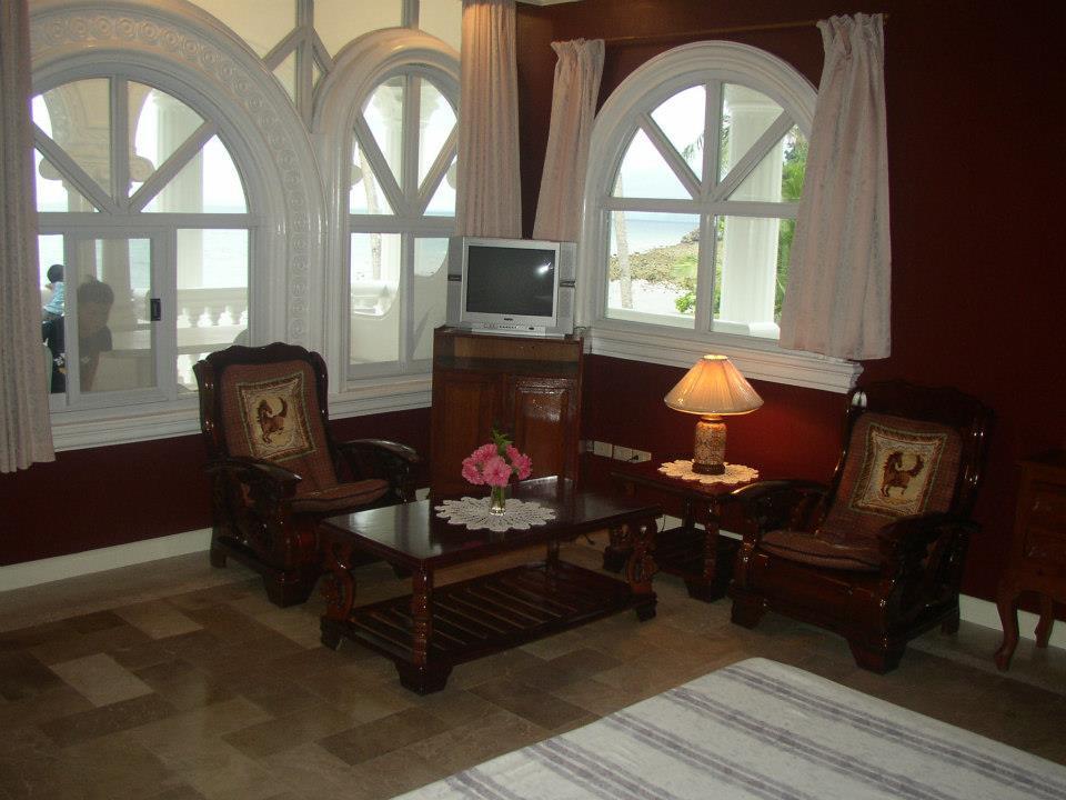 Blue Crystal Beach Resort Puerto Galera Exterior foto