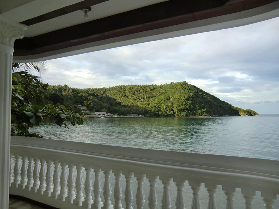Blue Crystal Beach Resort Puerto Galera Exterior foto