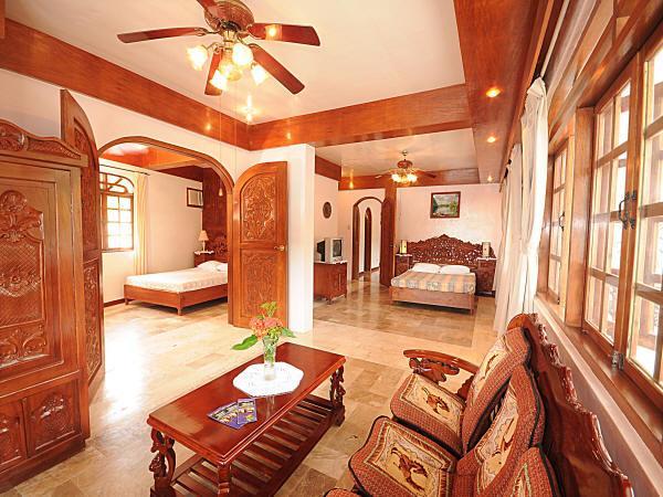 Blue Crystal Beach Resort Puerto Galera Exterior foto